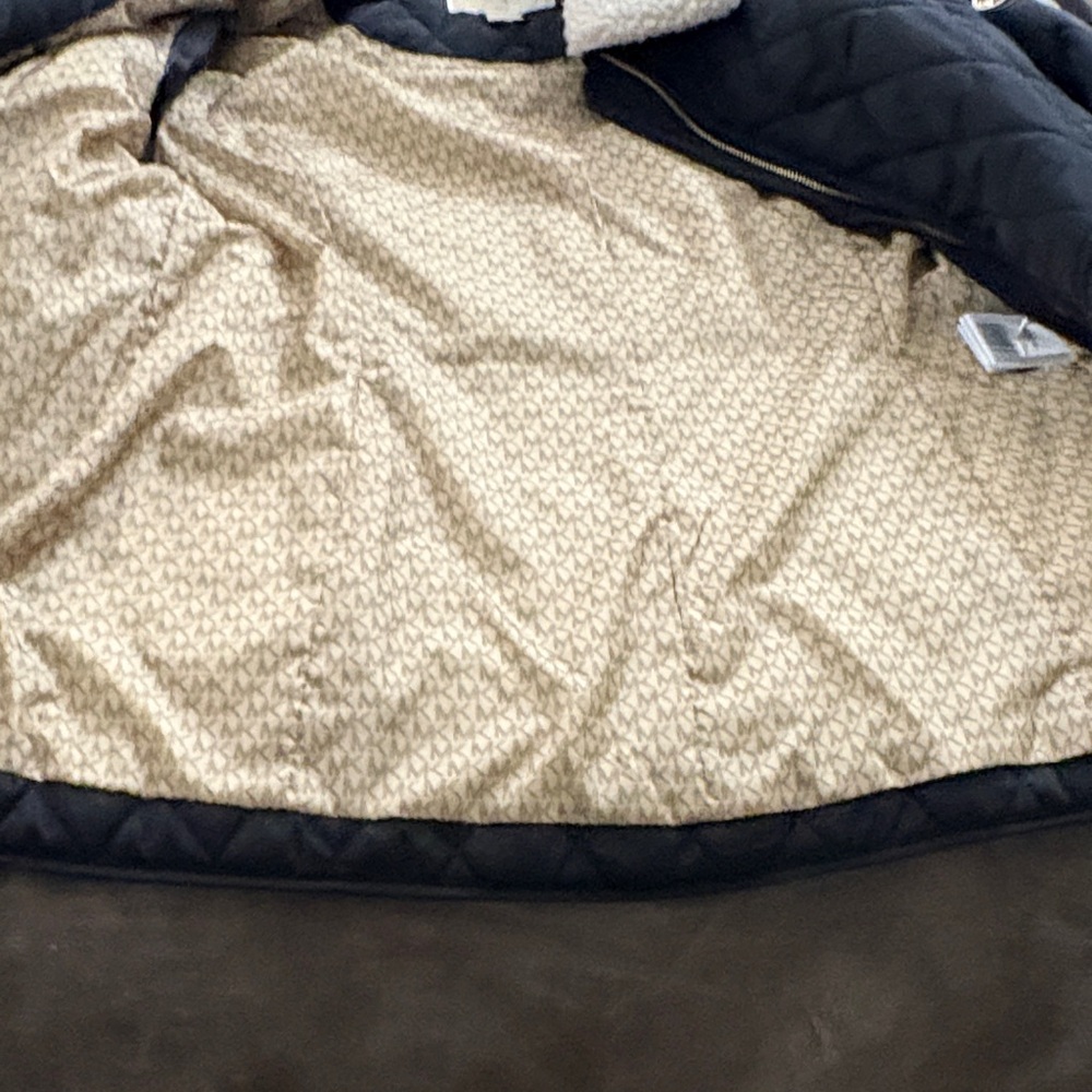 MICHAEL Michael Kors Quilted Black Puffer with Cream Shearling Collar - Picture 6 of 11